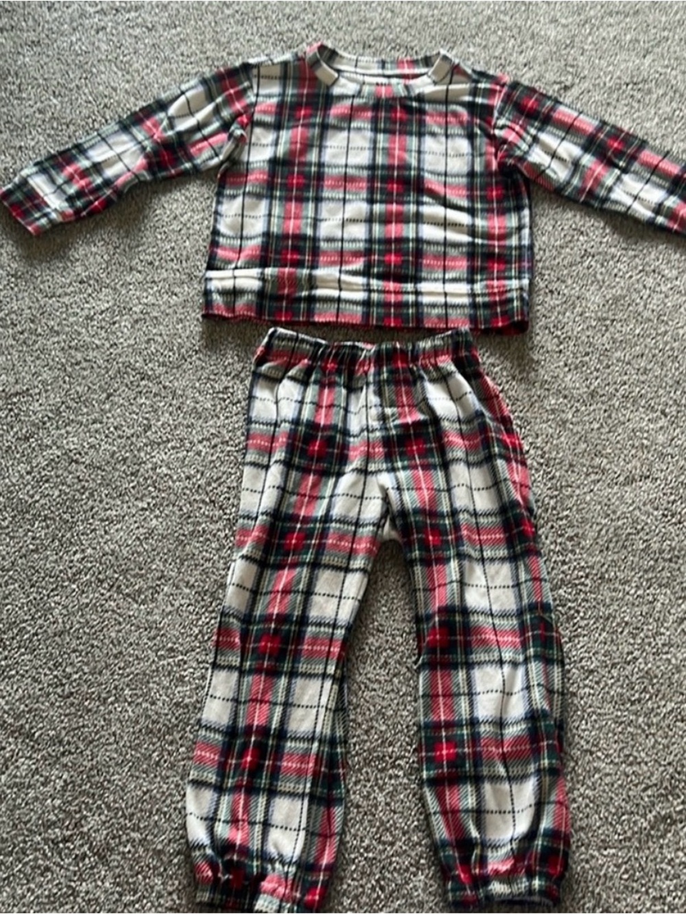 GAP Unisex size 4 Long sleeve plaid Holiday 2 pc Pajama set